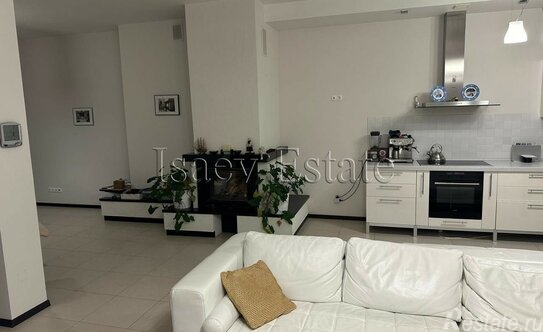 Продажа 6-комн квартиры на вторичном рынке Родионовская улица,  д. 17