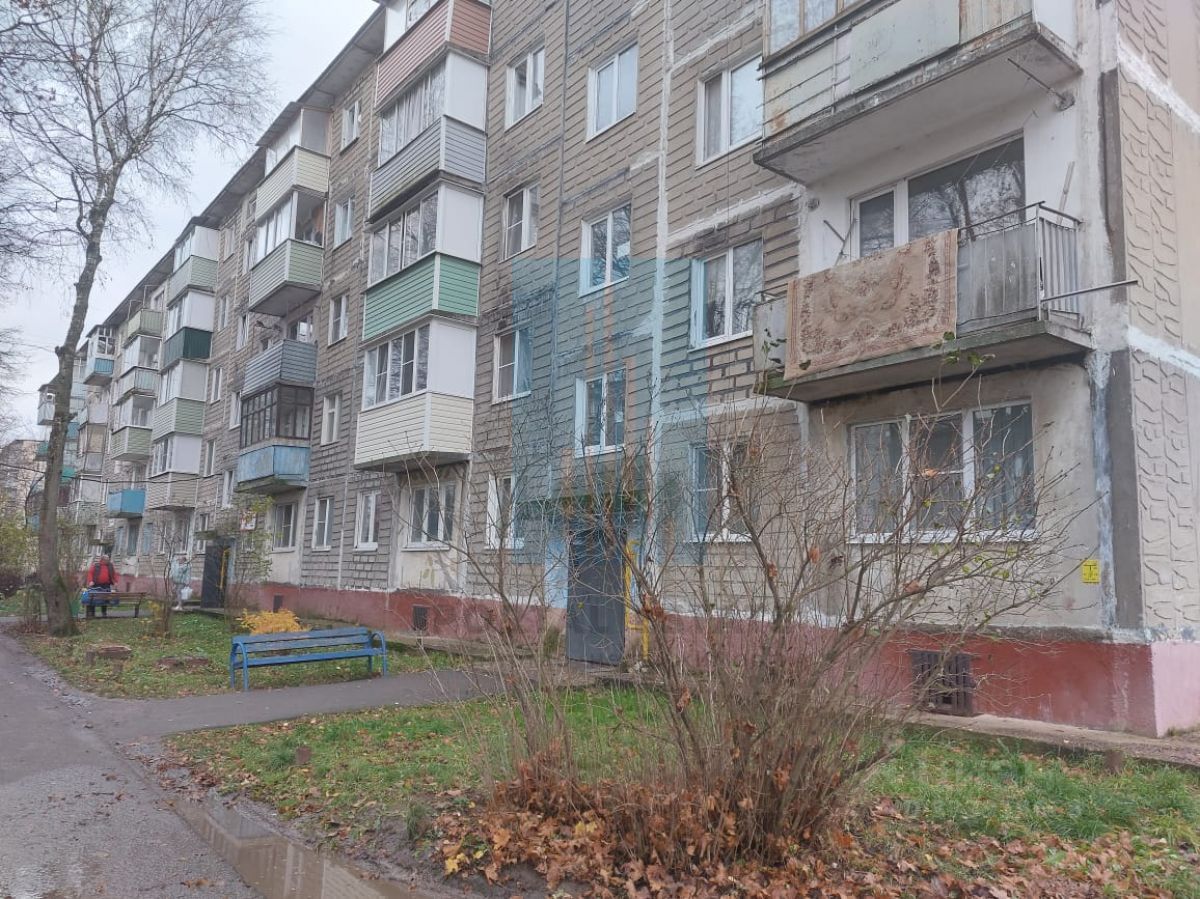 Продажа 2-комн квартиры на вторичном рынке Крюково пгт, улица Зеленая, 3