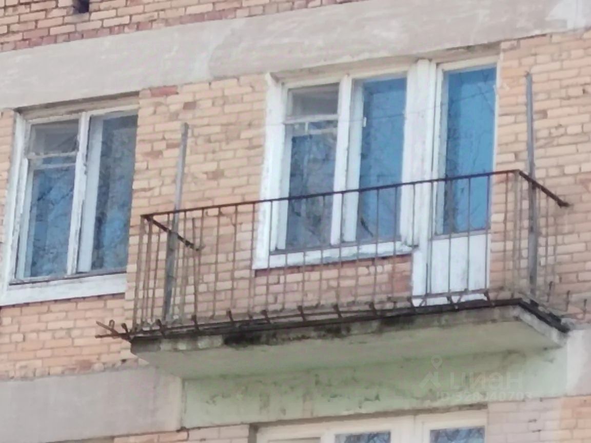 Продажа 1-комн квартиры на вторичном рынке Пушкин, Ахматовская улица, 9