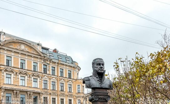 Продажа 2-комн квартиры на вторичном рынке Караванная улица,  д. 16/14