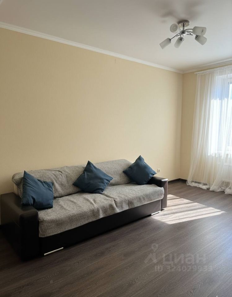 Продажа 2-комн квартиры на вторичном рынке проспект Непокоренных, 49к2