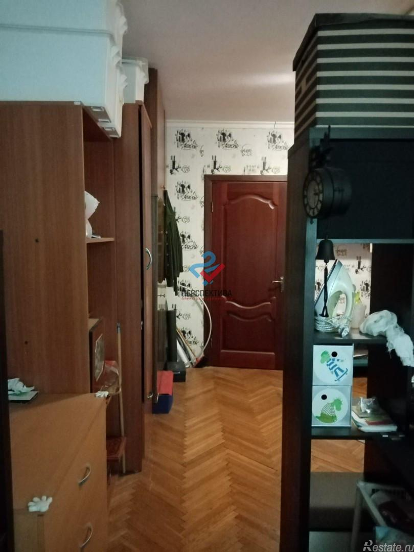 Продажа 3-комн квартиры на вторичном рынке Олонецкий проезд, 4