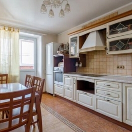 Продажа 2-комн квартиры на вторичном рынке Коктебельская улица,  д. 8