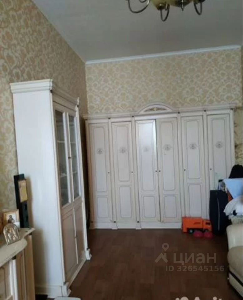Продажа 2-комн квартиры на вторичном рынке Гороховая улица, 45