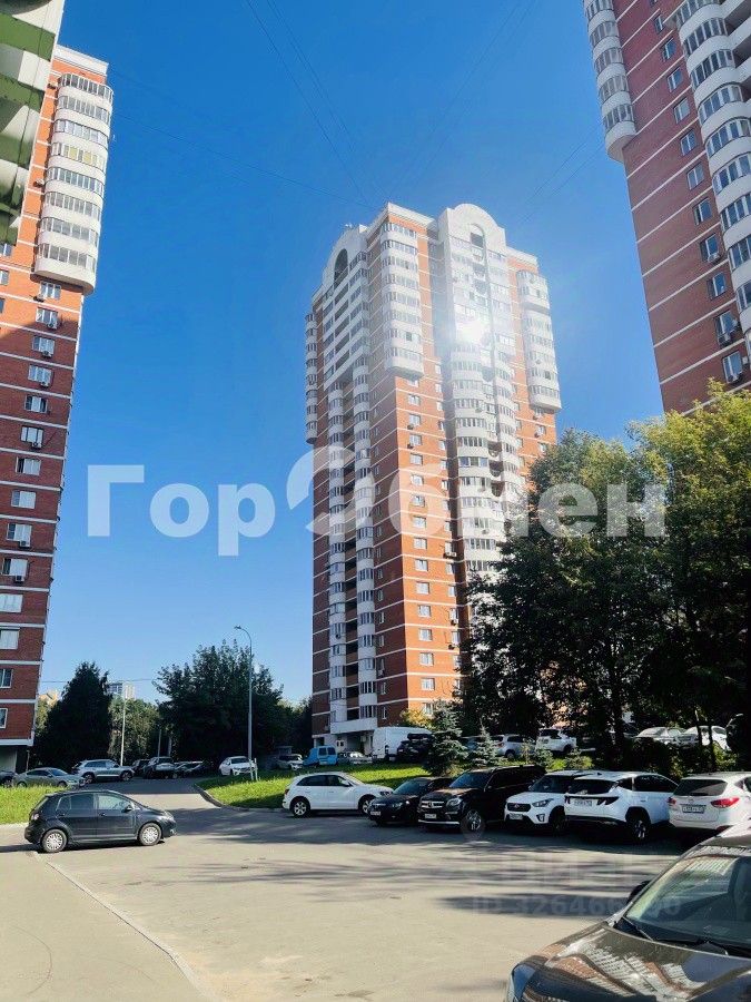 Продажа 3-комн квартиры на вторичном рынке Веерная улица, 4К1