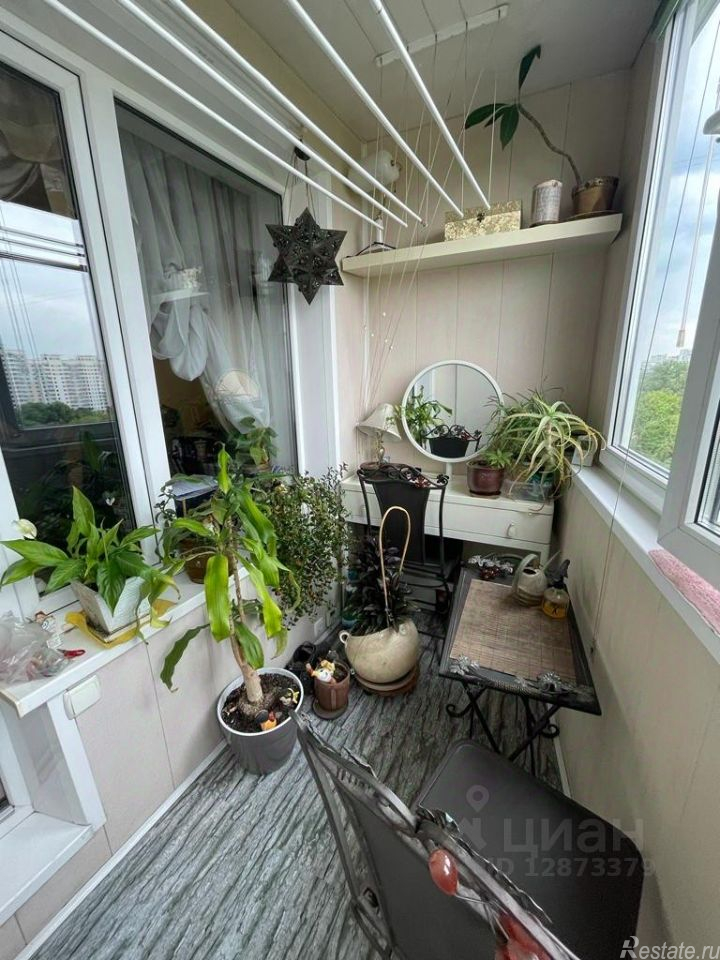 Продажа 1-комн квартиры на вторичном рынке Полимерная улица,  д. 7