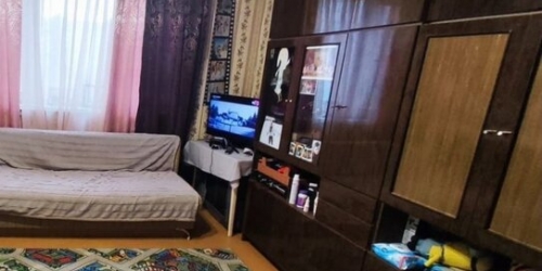 2-комн квартира улица Декабристов,  д. 1
