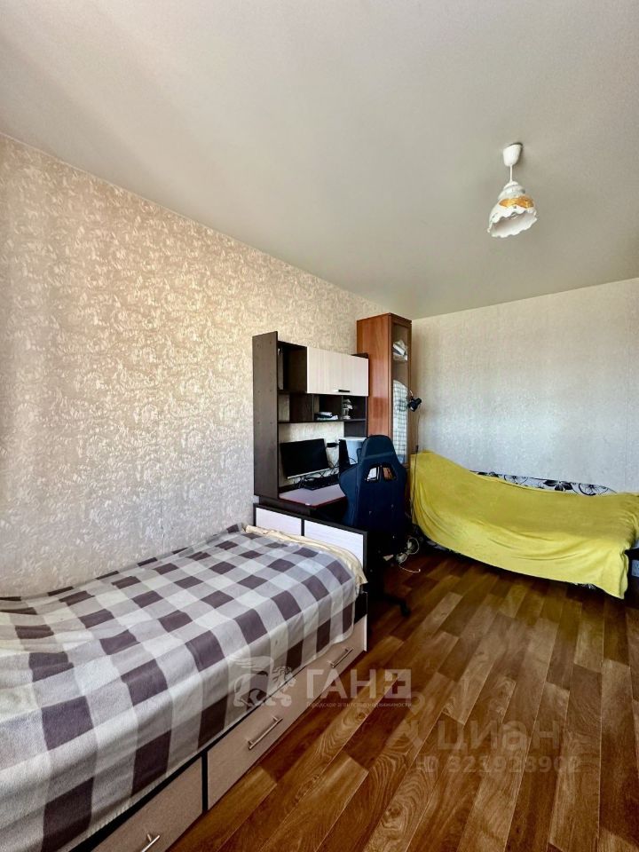 Продажа 2-комн квартиры на вторичном рынке проспект Народного ополчения, 219