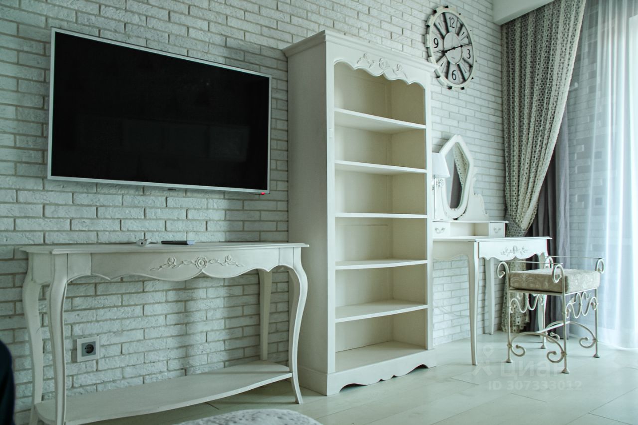 Продажа 5-комн квартиры на вторичном рынке Новочеркасский проспект, 33к2