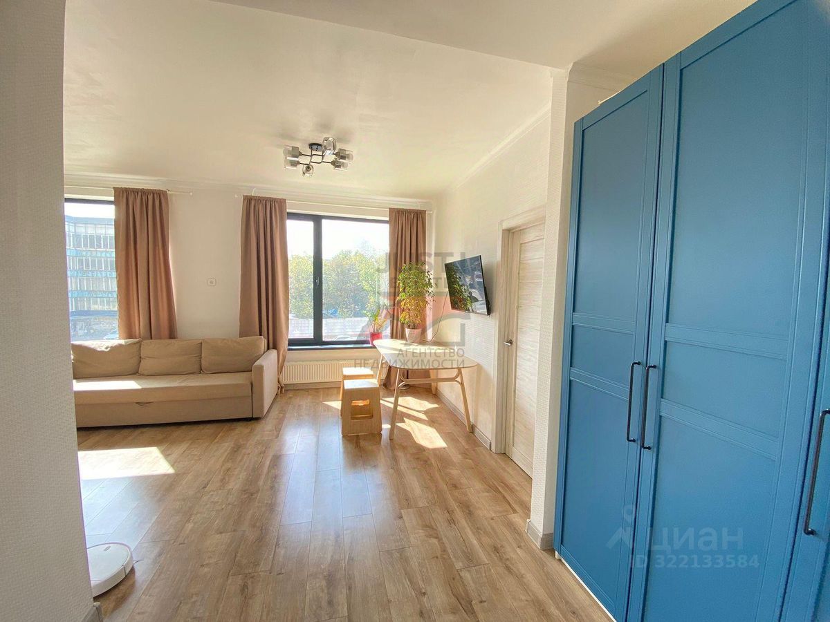 Продажа 2-комн квартиры на вторичном рынке Беломорская улица, 23