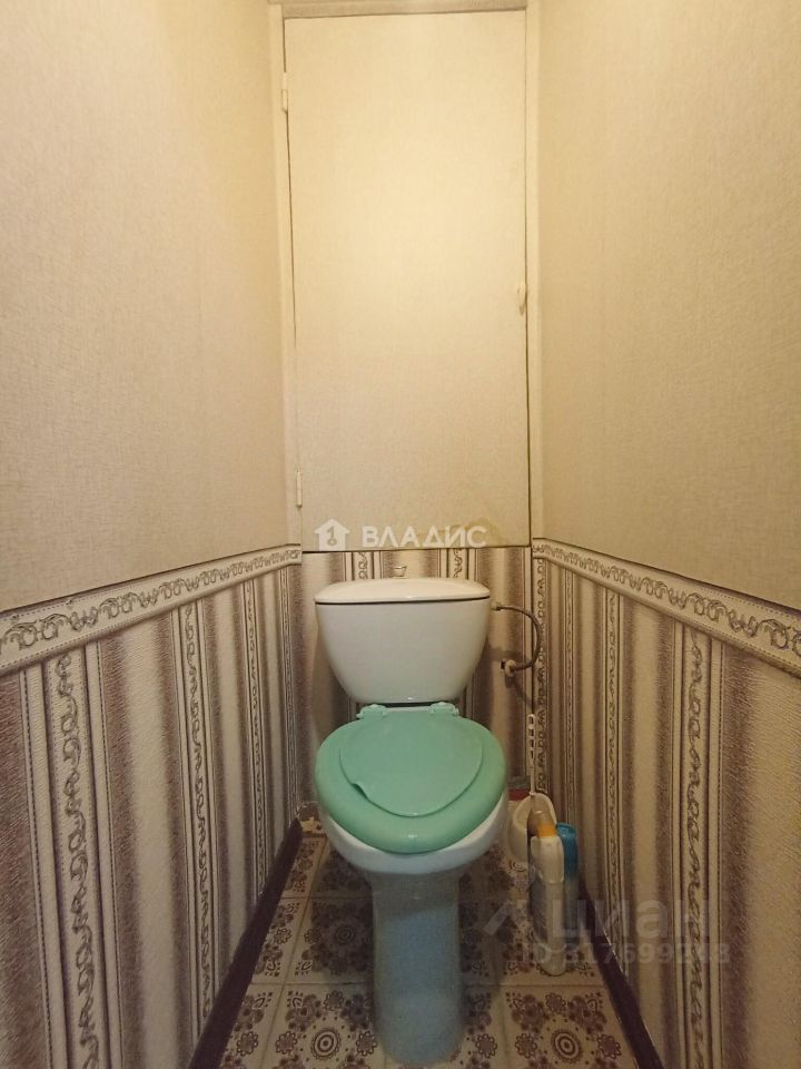 Продажа 2-комн квартиры на вторичном рынке д. Афанасово, улица Березовая Роща, 2