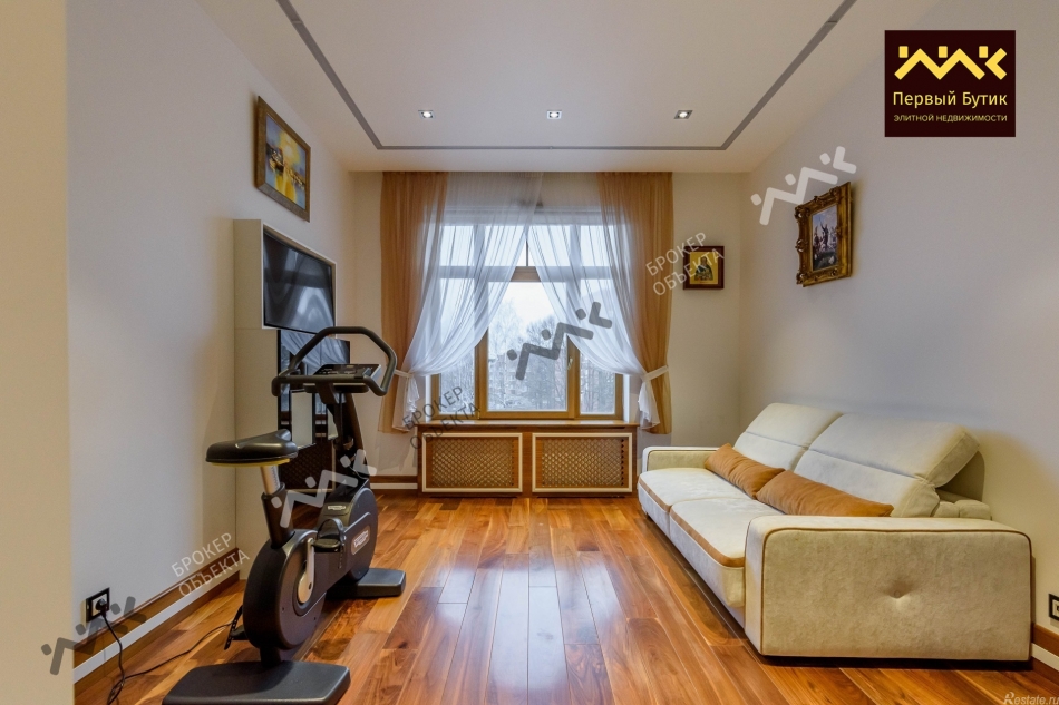 Продажа 3-комн квартиры на вторичном рынке Динамо пр-кт,  д. 6