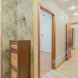 Продажа 3-комн квартиры на вторичном рынке улица Маршала Захарова,  д. 17 к2
