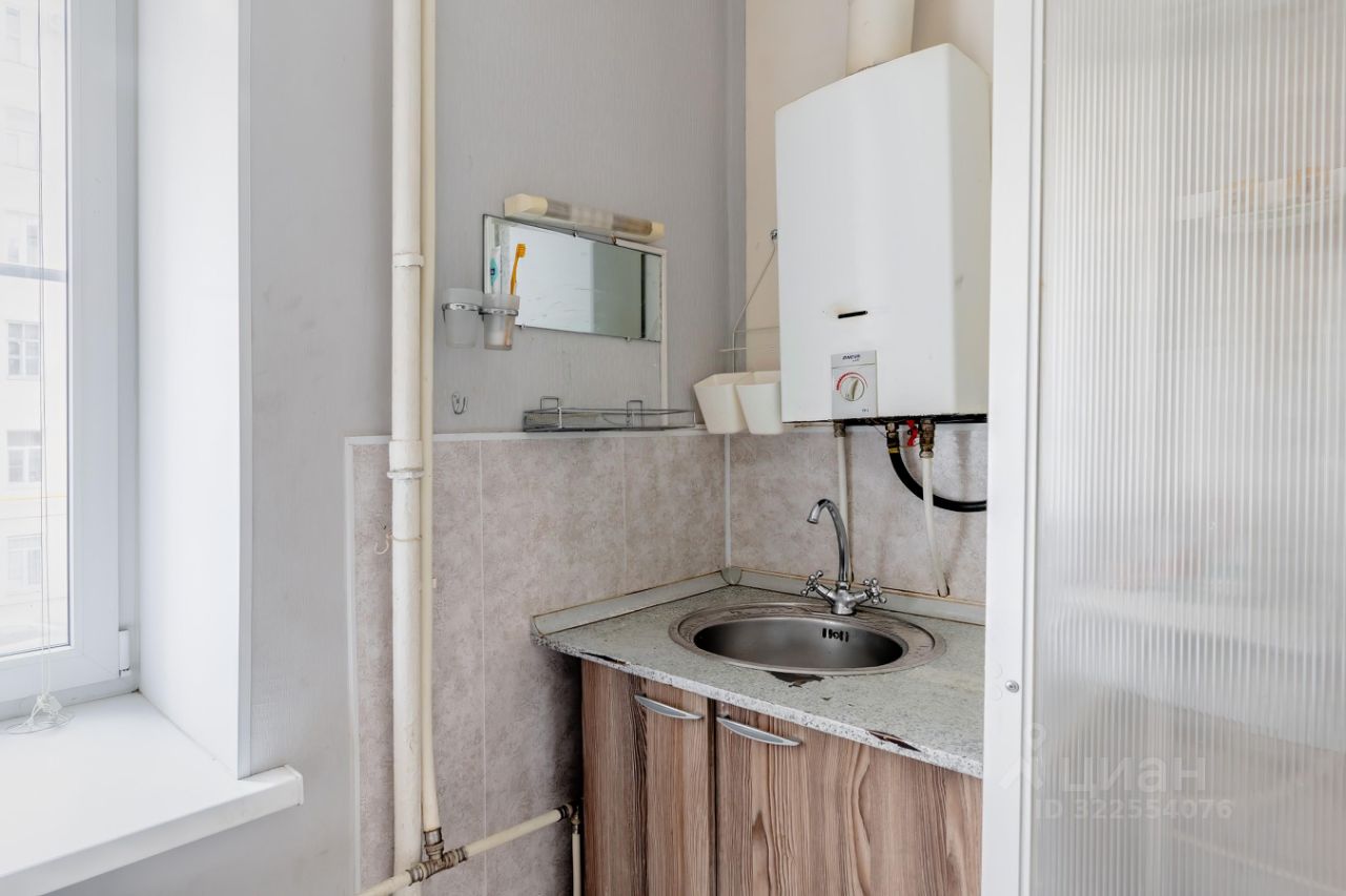 Продажа 2-комн квартиры на вторичном рынке улица Мира, 6Б