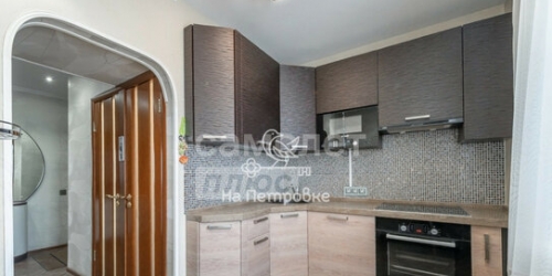 3-комн квартира ул Белозерская,  д. 9А