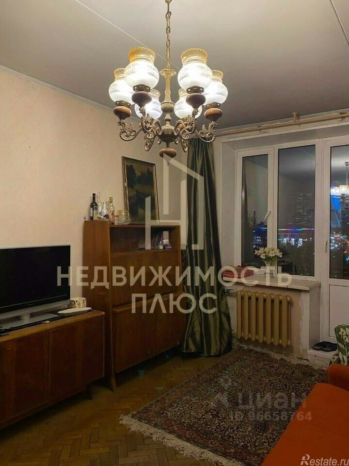 Продажа 2-комн квартиры на вторичном рынке Ростовская наб,  д. 3