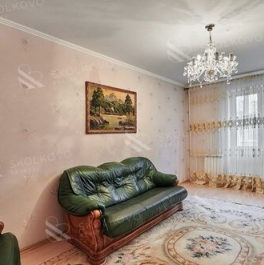 Продажа 4-комн квартиры на вторичном рынке Тропарёвская улица