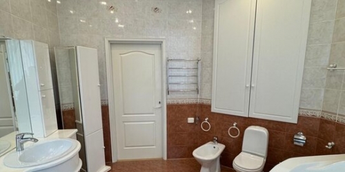3-комн квартира Кузнецовская улица,  д. 40