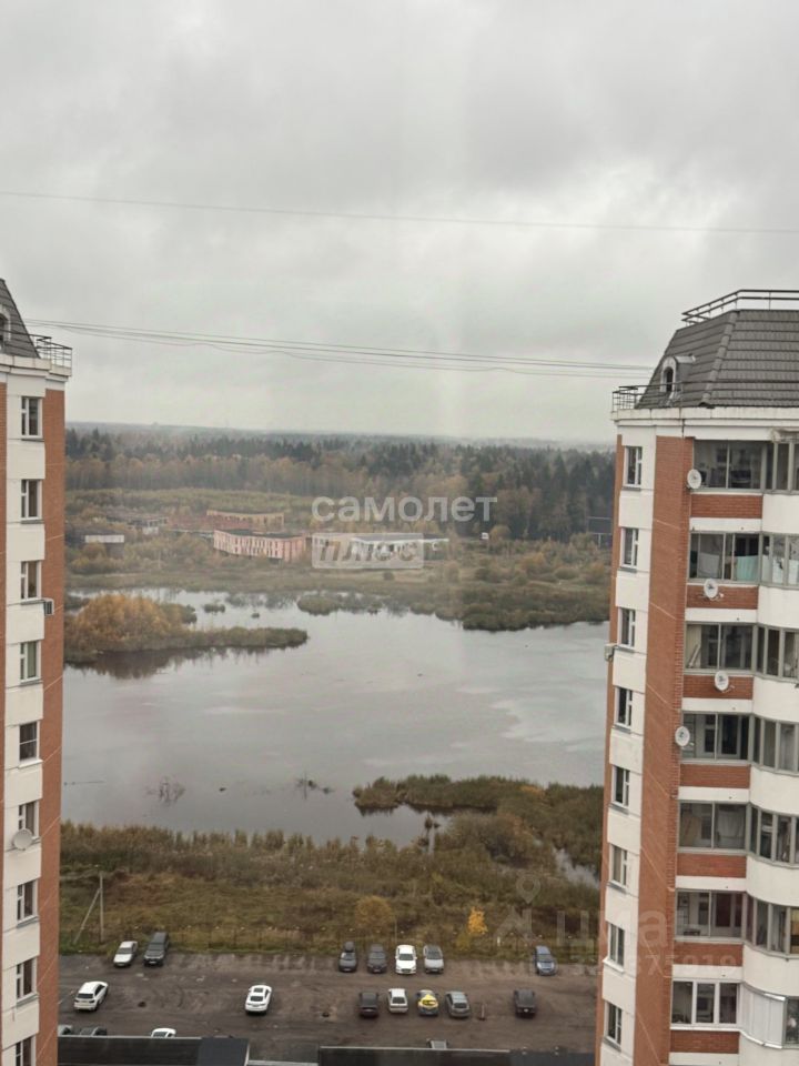 Продажа 3-комн квартиры на вторичном рынке Школьный мкр, д. Брехово,  д. к7
