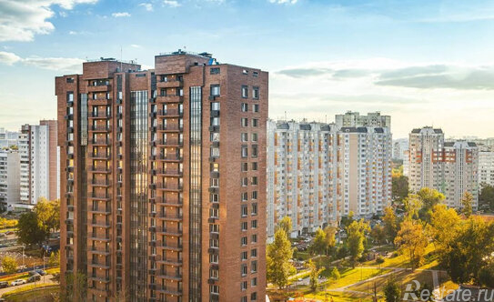 Продажа 1-комн квартиры на вторичном рынке Полярная ул,  д. 3