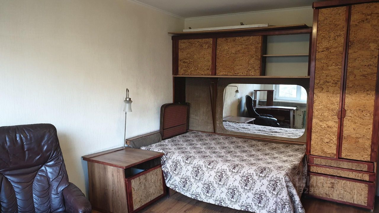 Продажа 1-комн квартиры на вторичном рынке Будапештская улица, 3К2