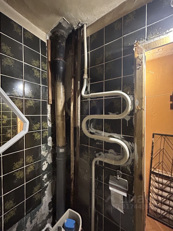 Продажа 2-комн квартиры на вторичном рынке Серпухов, Осенняя улица, 17