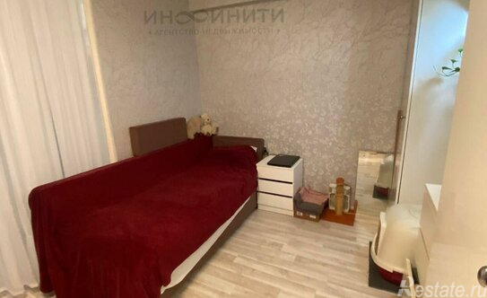 Продажа 1-комн квартиры на вторичном рынке Кронштадтский б-р,  д. 41