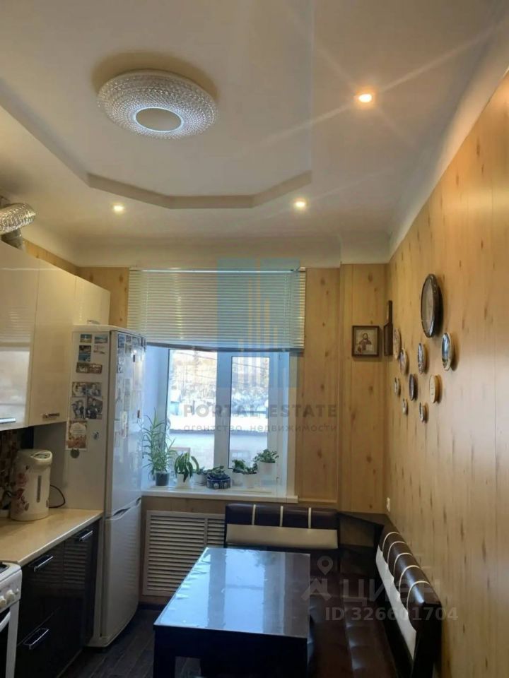 Продажа 3-комн квартиры на вторичном рынке с. Новый Быт, улица Новая, 2