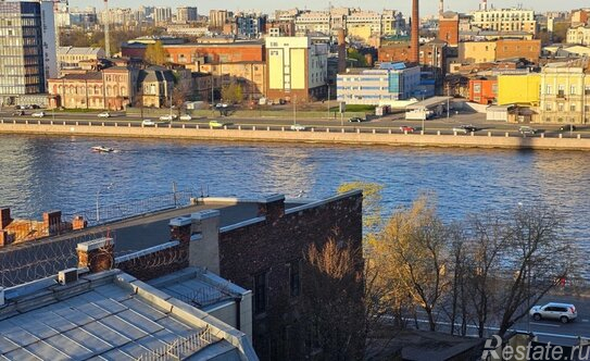 Продажа 1-комн квартиры на вторичном рынке Петроградская наб,  д. 38
