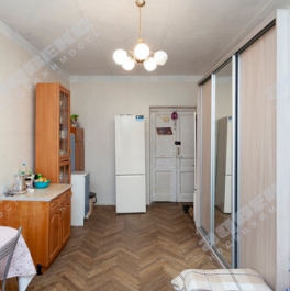 Продажа 4-комн квартиры на вторичном рынке ул Яблочкова,  д. 1