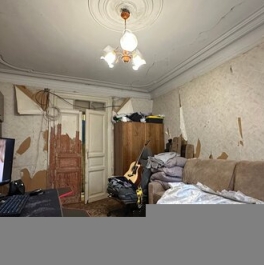 Продажа 3-комн квартиры на вторичном рынке Уральская улица,  д. 25
