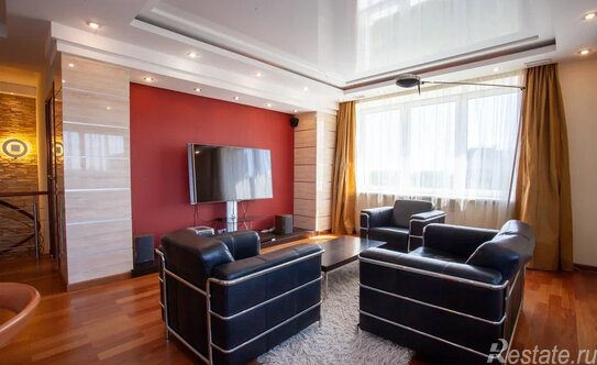 Продажа 4-комн квартиры на вторичном рынке улица Танкиста Хрустицкого,  д. 9