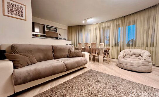 Продажа 3-комн квартиры на вторичном рынке Пулковская улица,  д. 4 к3