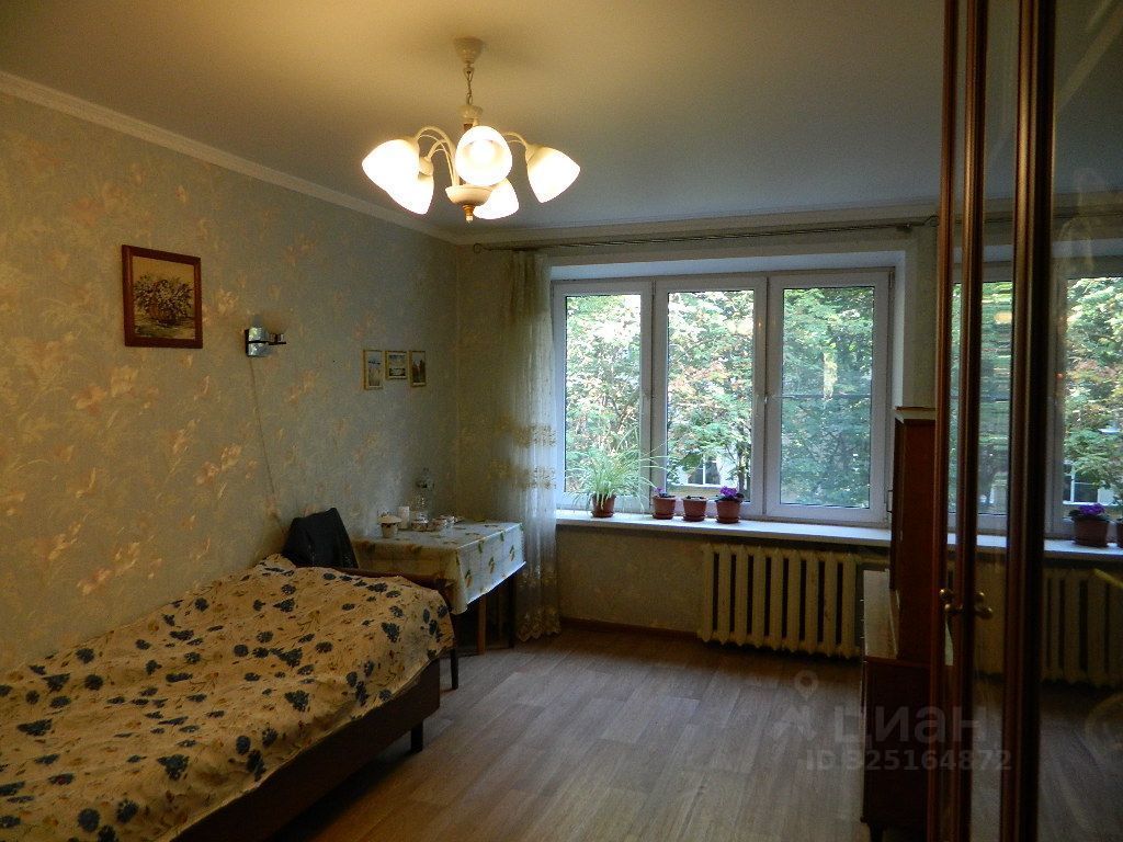 Продажа 2-комн квартиры на вторичном рынке Лесной Городок пгт, улица Фасадная, 8к2