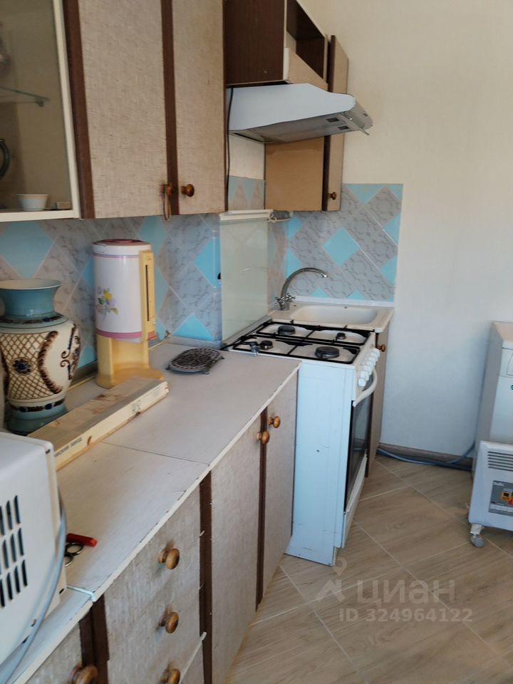 Продажа 2-комн квартиры на вторичном рынке улица 1-я Ватутинская, 19