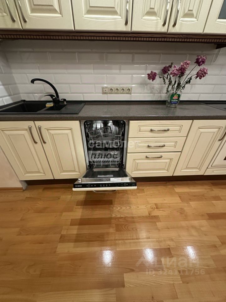 Продажа 3-комн квартиры на вторичном рынке Одинцово, Можайское шоссе, 169