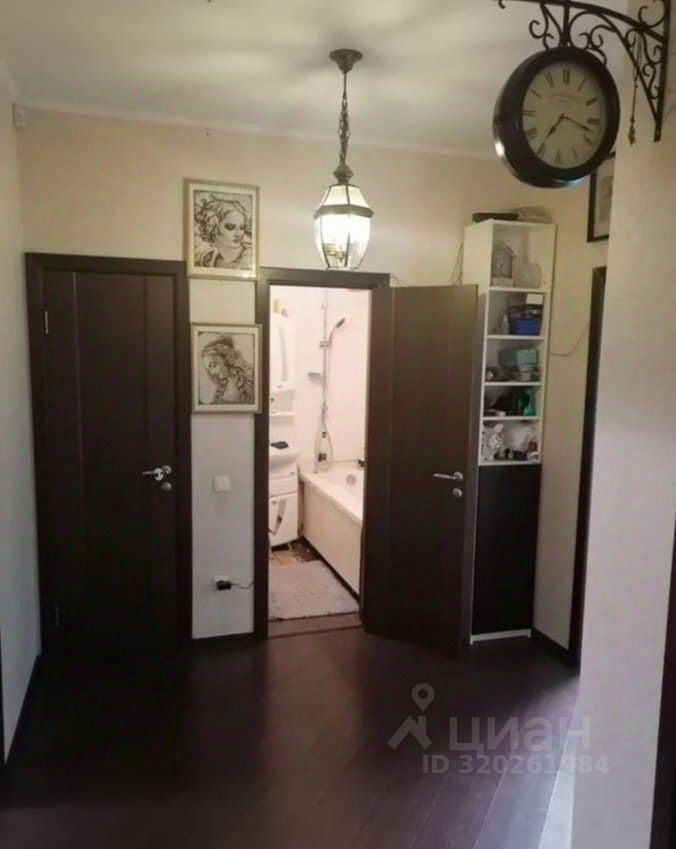 Продажа 3-комн квартиры на вторичном рынке Апрелевка, улица Горького, 25
