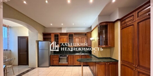 4-комн квартира Рублевское ш,  д. 11,  к. 2
