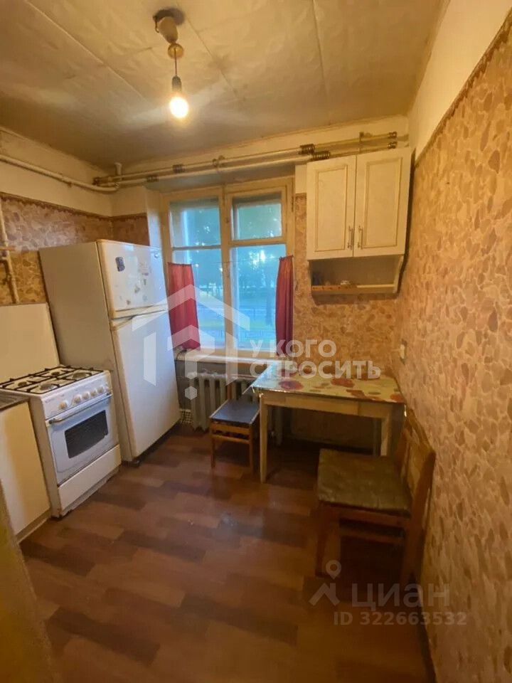 Продажа 2-комн квартиры на вторичном рынке Петергоф, Санкт-Петербургский проспект, 52