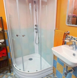 Продажа 2-комн квартиры на вторичном рынке Домодедовская улица,  д. 4