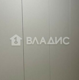 Продажа 3-комн квартиры на вторичном рынке проспект Крузенштерна,  д. 13 с1