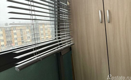 Продажа 1-комн квартиры на вторичном рынке Шушары п,  д. 4 к1 с1