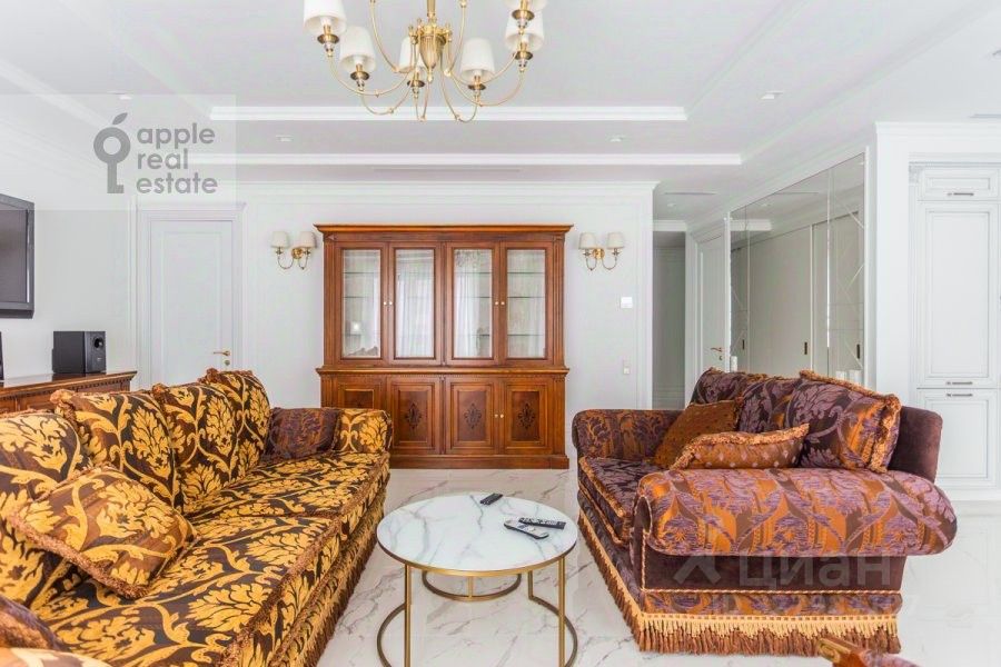 Продажа 3-комн квартиры на вторичном рынке Большая Садовая улица, 5к1
