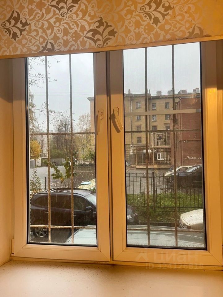 Продажа 2-комн квартиры на вторичном рынке улица Зайцева,  д. 3