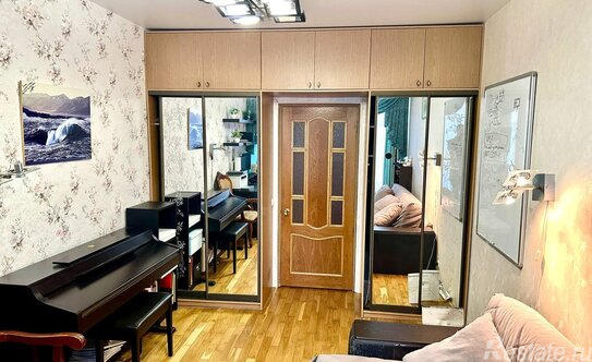 Продажа 3-комн квартиры на вторичном рынке Пушкарская Б. ул,  д. 19А