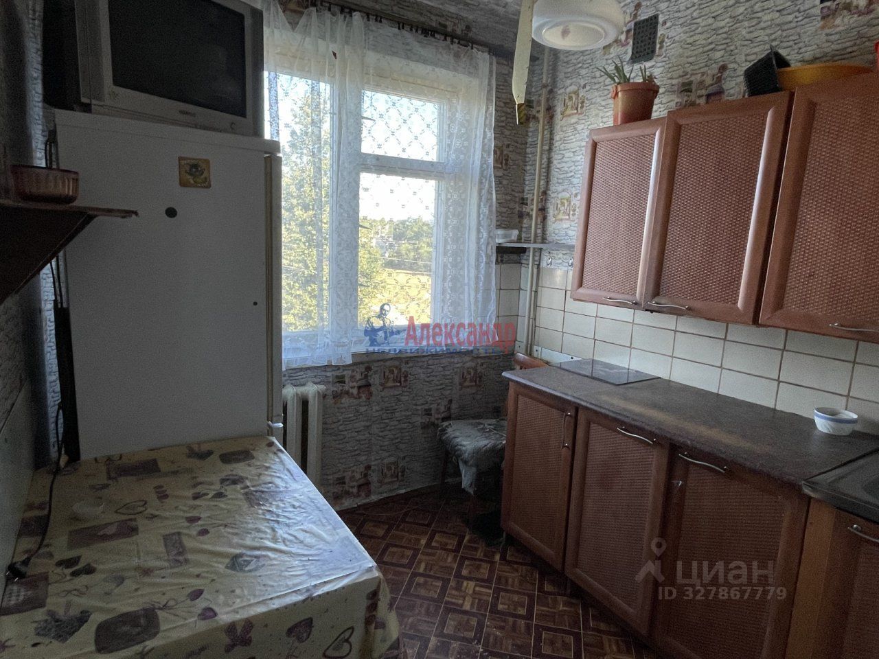 Продажа 2-комн квартиры на вторичном рынке пос. Плодовое, 5