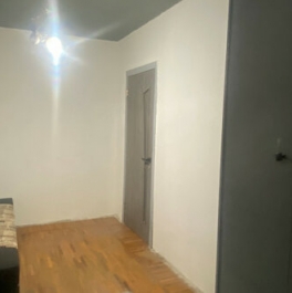 Продажа 2-комн квартиры на вторичном рынке Школьная улица,  д. 112