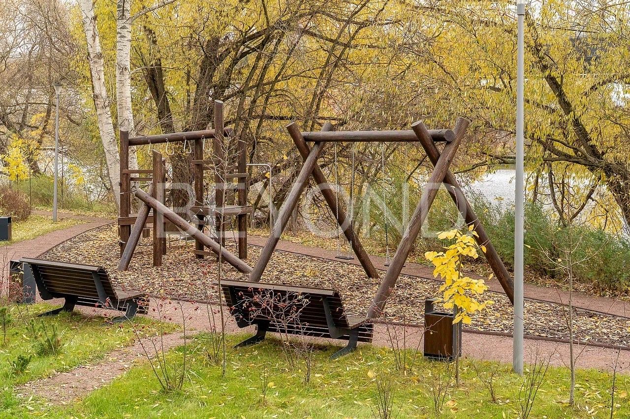 Продажа 4-комн квартиры на вторичном рынке Таманская улица, 1к3с9