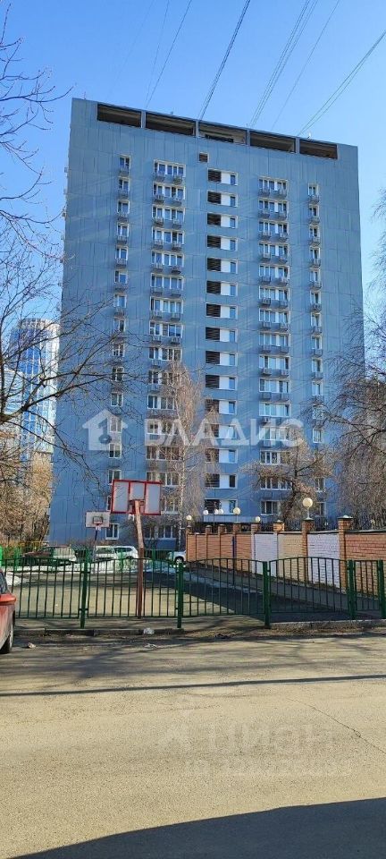 Продажа 3-комн квартиры на вторичном рынке улица Поликарпова, 19к1