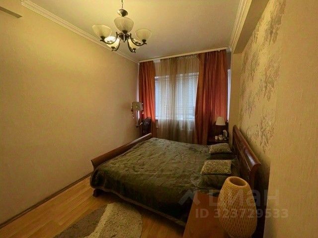 Продажа 3-комн квартиры на вторичном рынке Большой Конюшковский переулок, 27А